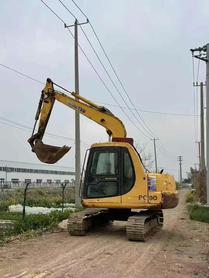 Buy Komatsu PC60-7 Used Excavator / 2 Used Komatsu PC60-7 Excavator 2010 Model / 2