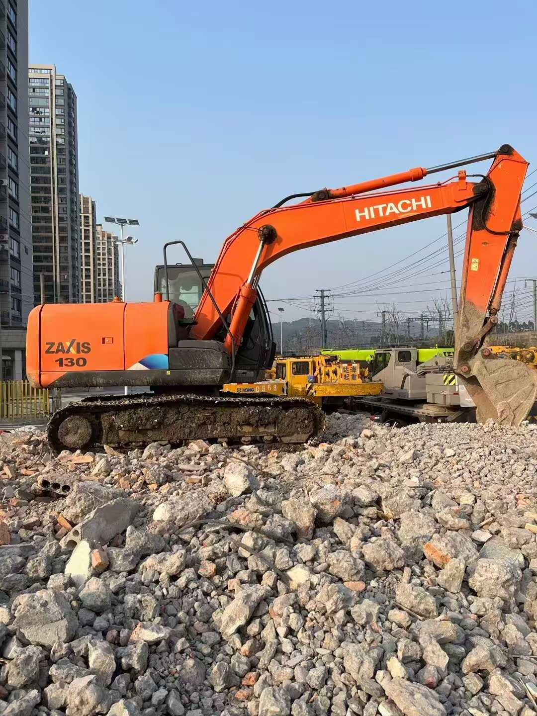 Buy Hitachi ZX130-5A Used Excavator / 1