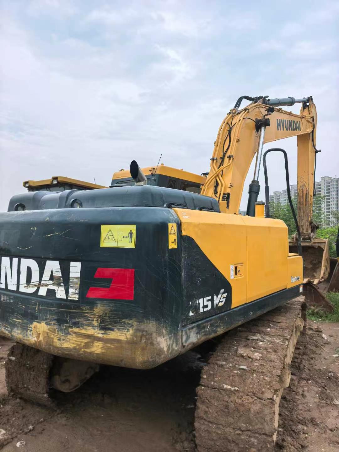 Buy Hyundai R215VS Used Excavator / 3 Used Hyundai R215VS Excavator 2020 Model / 3