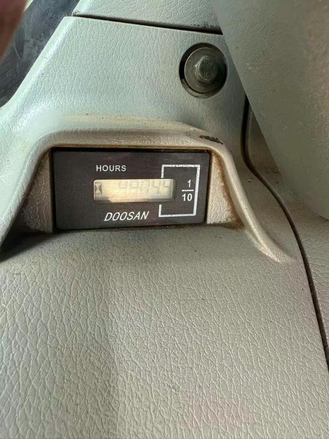 Buy Doosan DX500 Used Excavator / 8 Used Doosan DX500 Excavator 2020 Model / 8