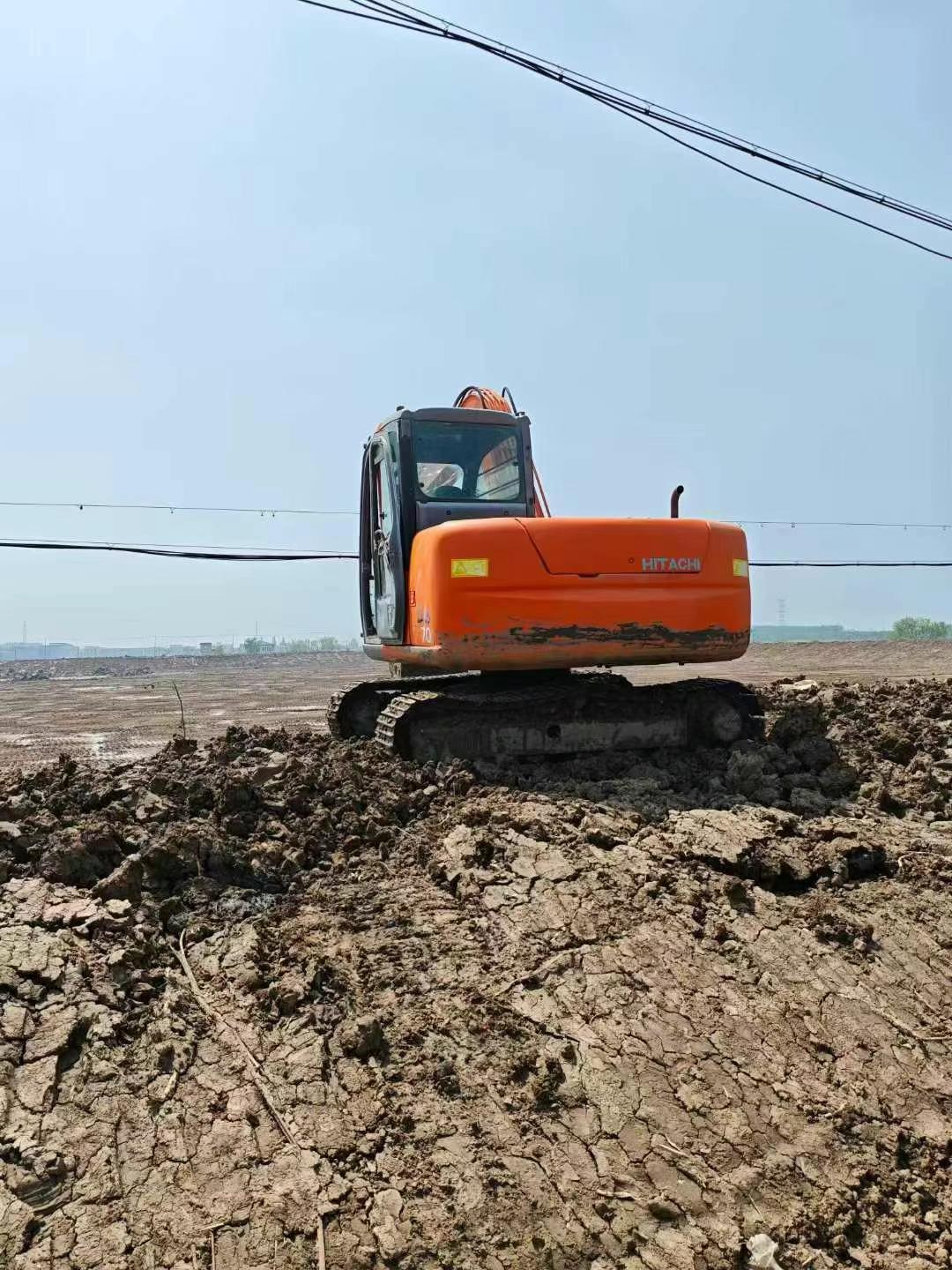 Buy Hitachi ZX70 Used Excavator / 1