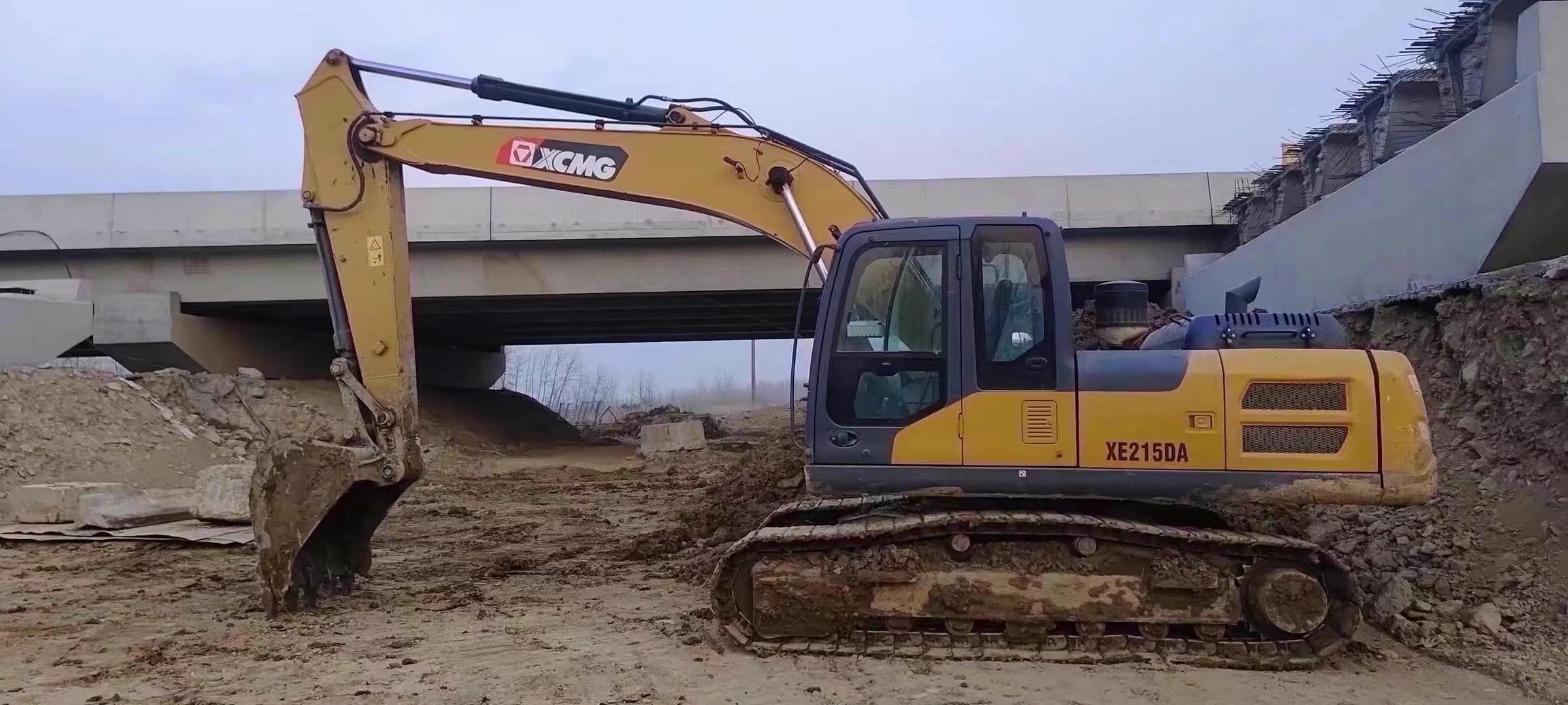 Buy XCMG XE205GH Used Excavator / 1