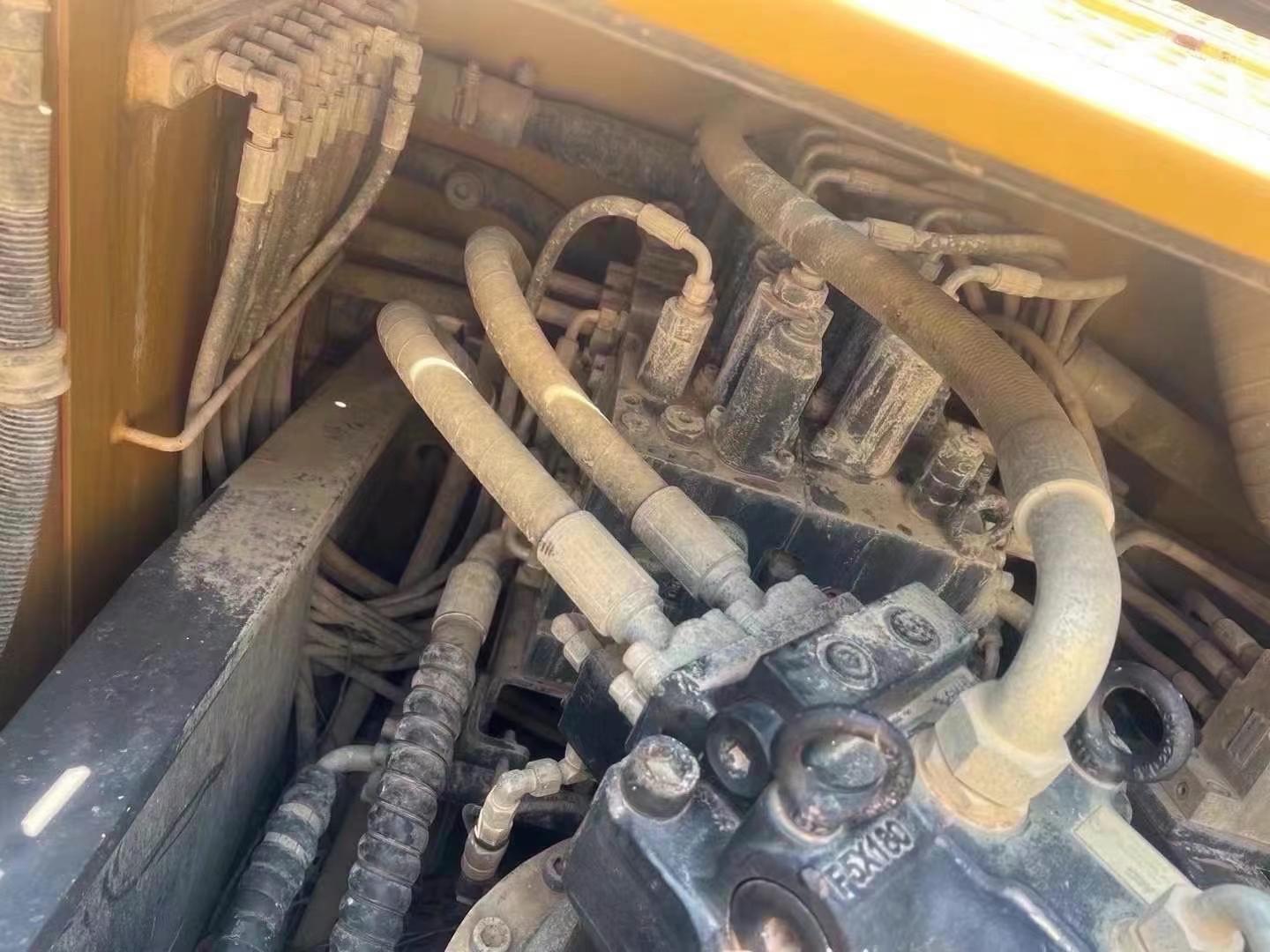 Buy XCMG LW200 Used Excavator / 8 Used XCMG LW200 Excavator 2020 Model / 8