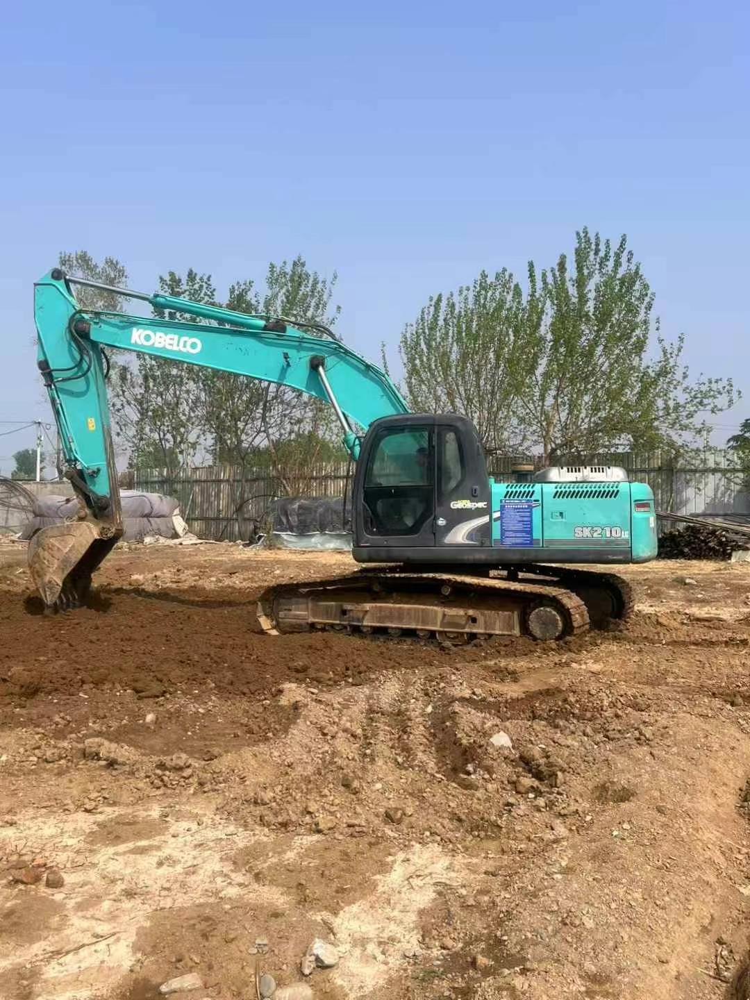 Buy Kobelco SK210 Used Excavator / 1