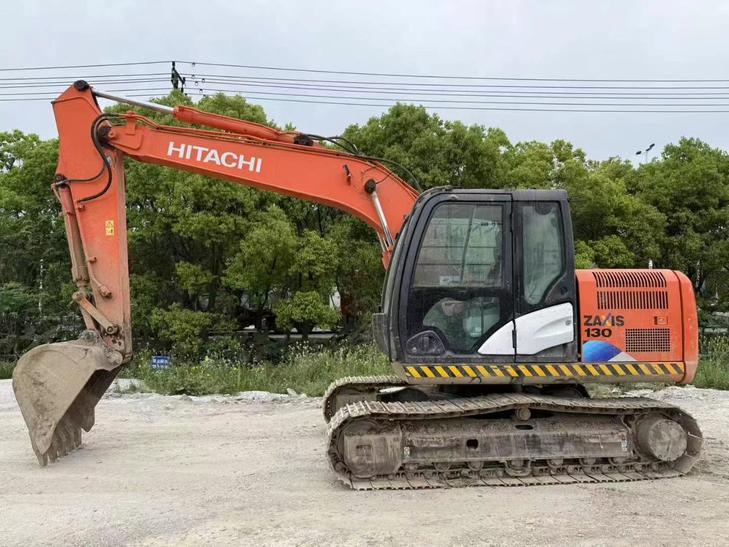 Buy Hitachi ZX130-5A Used Excavator / 1