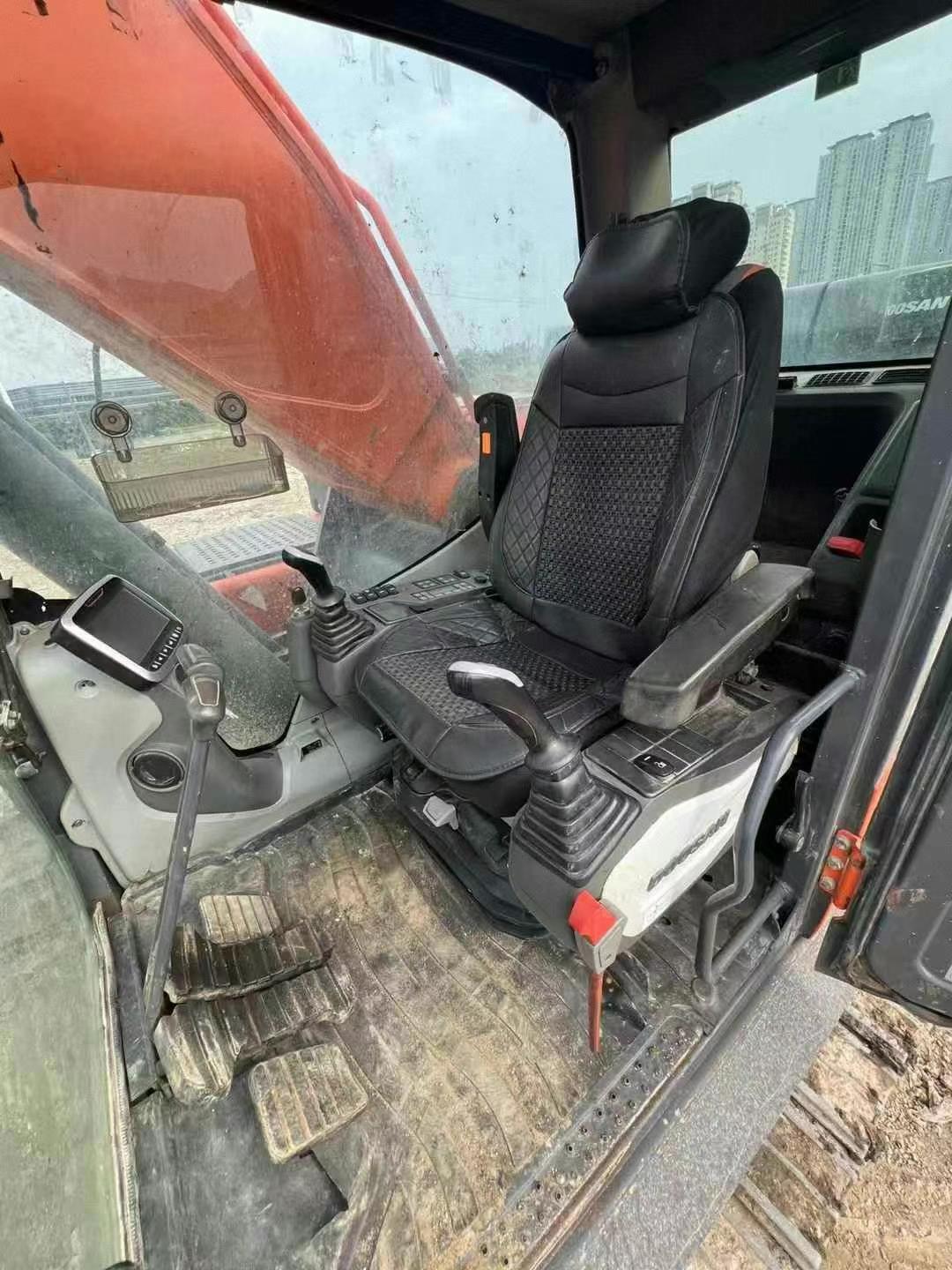 Buy Doosan DX80 Used Excavator / 5 Used Doosan DX80 Excavator 2020 Model / 5