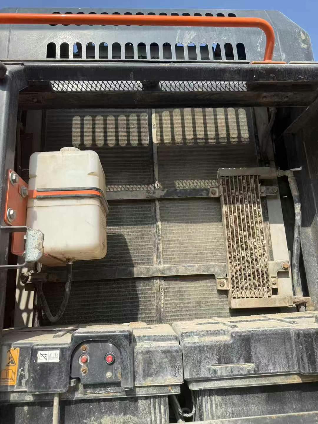 Buy Doosan DX500 Used Excavator / 5 Used Doosan DX500 Excavator 2020 Model / 5