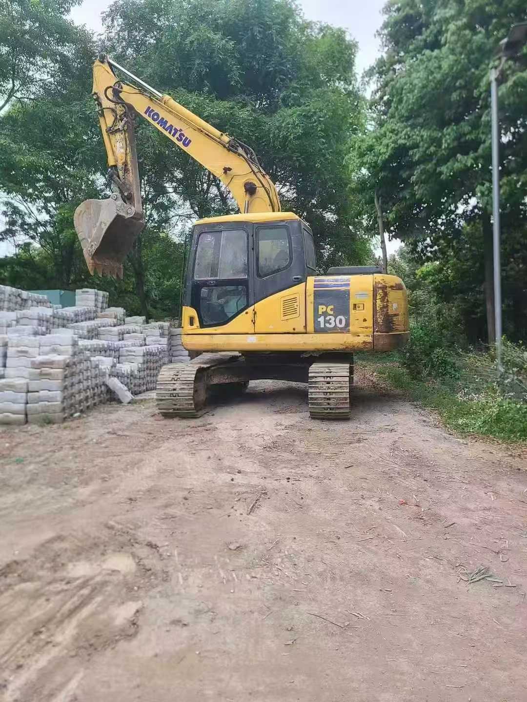 Buy Komatsu PC130 Used Excavator / 2 Used Komatsu PC130 Excavator 2014 Model / 2