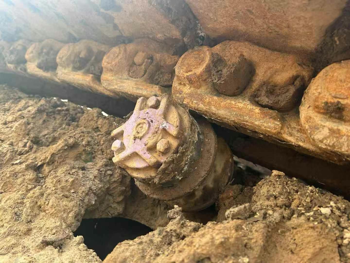 Buy Komatsu PC210 Used Excavator / 8 Used Komatsu PC210 Excavator 2010 Model / 8