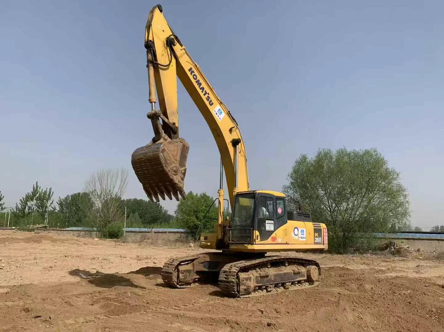 Buy Komatsu PC60-7 Used Excavator / 1