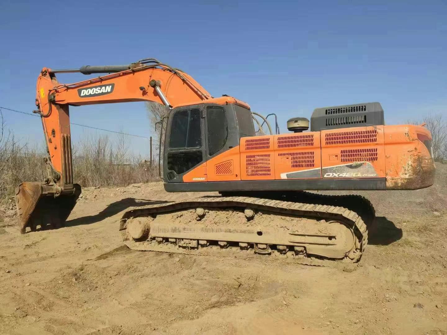 Buy Doosan DL420 Used Excavator / 1