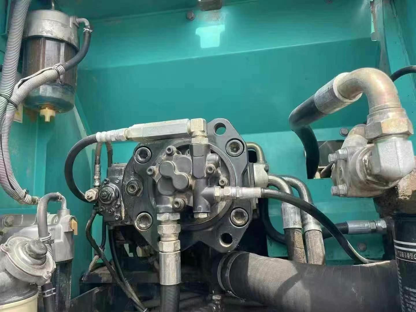 Buy Kobelco SK200 Used Excavator / 6 Used Kobelco SK200 Excavator 2013 Model / 6