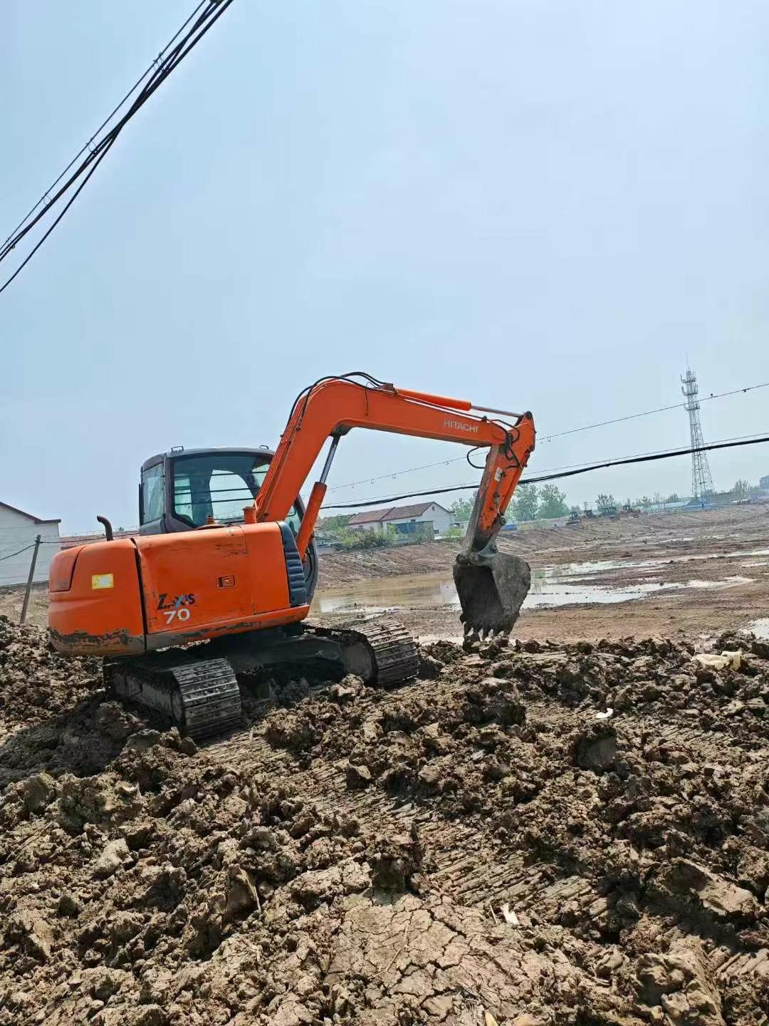 Buy Hitachi ZX70 Used Excavator / 3 Used Hitachi ZX70 Excavator 2012 Model / 3