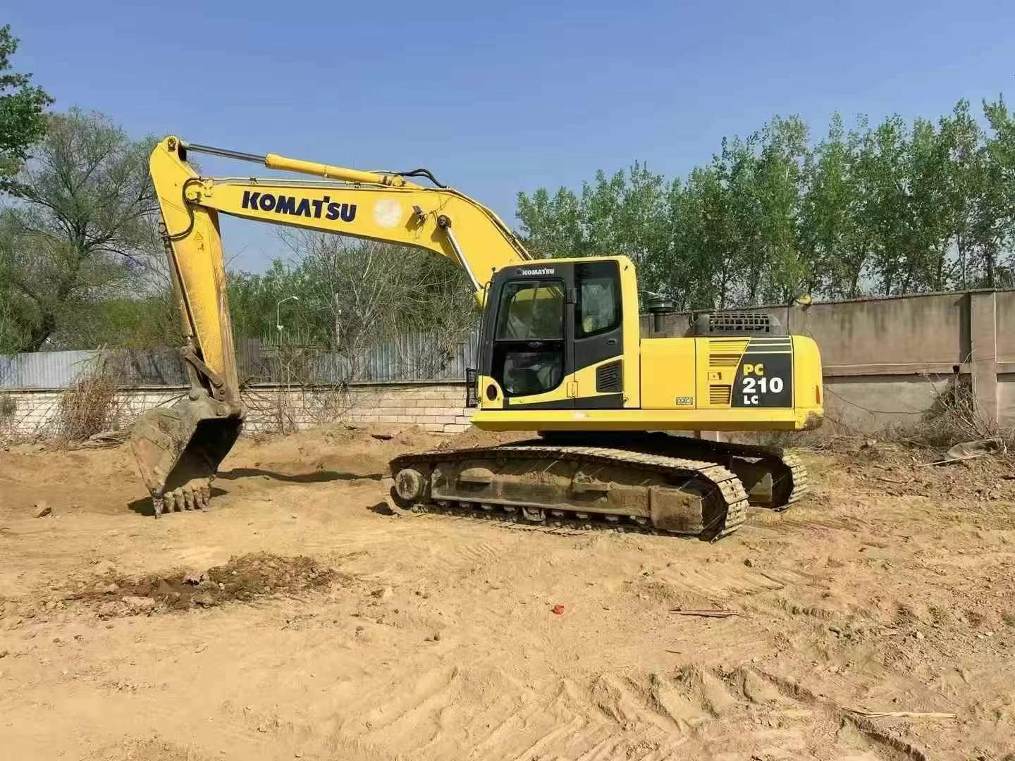 Buy Komatsu PC210 Used Excavator / 3 Used Komatsu PC210 Excavator 2016 Model / 3