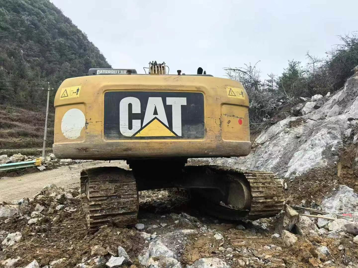 Buy Caterpillar 323 Used Excavator / 2 Used Caterpillar 323 Excavator 2016 Model / 2