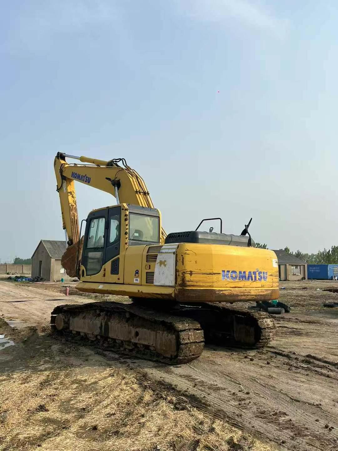 Buy Komatsu PC210 Used Excavator / 2 Used Komatsu PC210 Excavator 2010 Model / 2