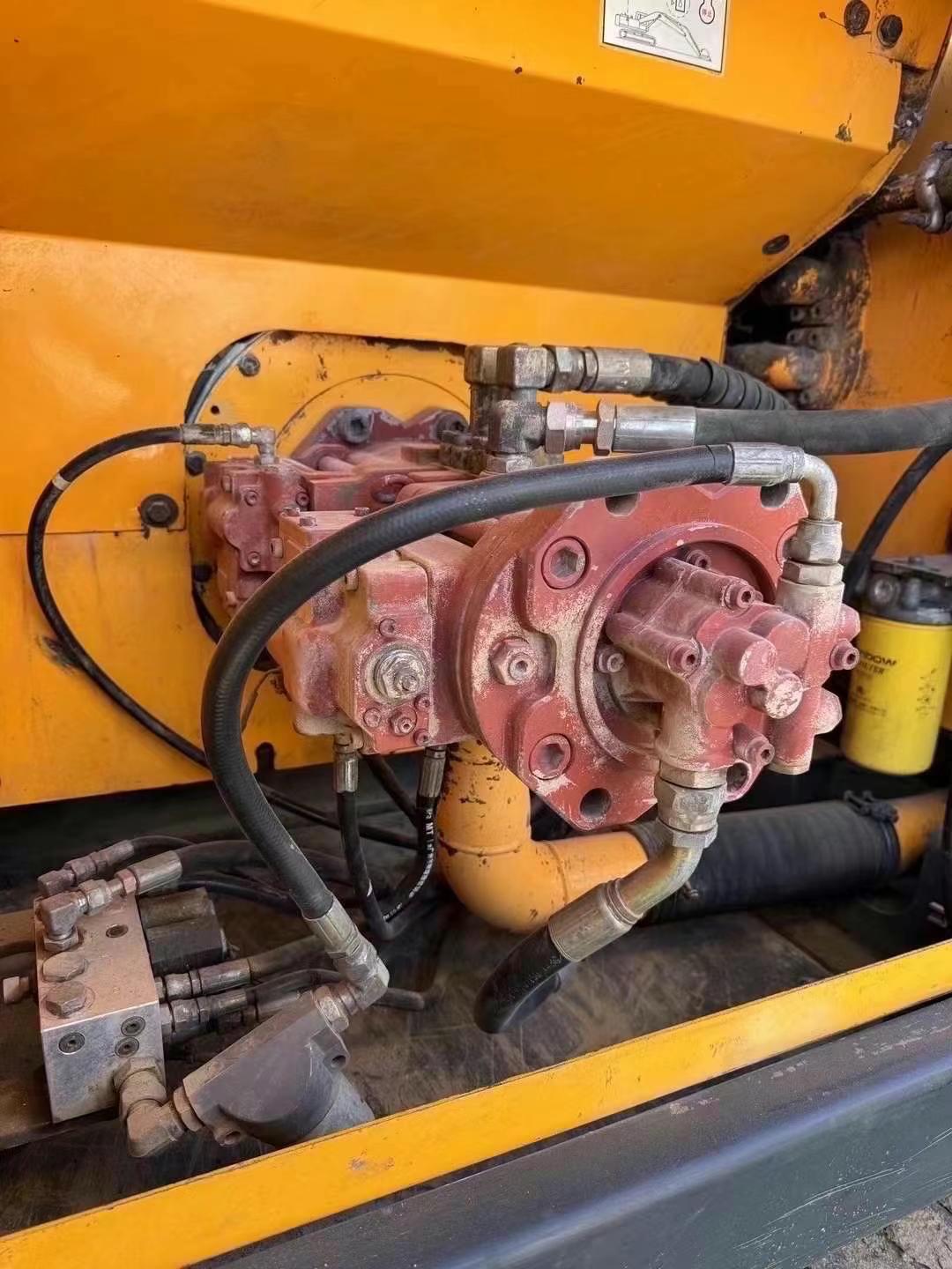 Buy Hyundai R215-7C Used Excavator / 5 Used Hyundai R215-7C Excavator 2012 Model / 5