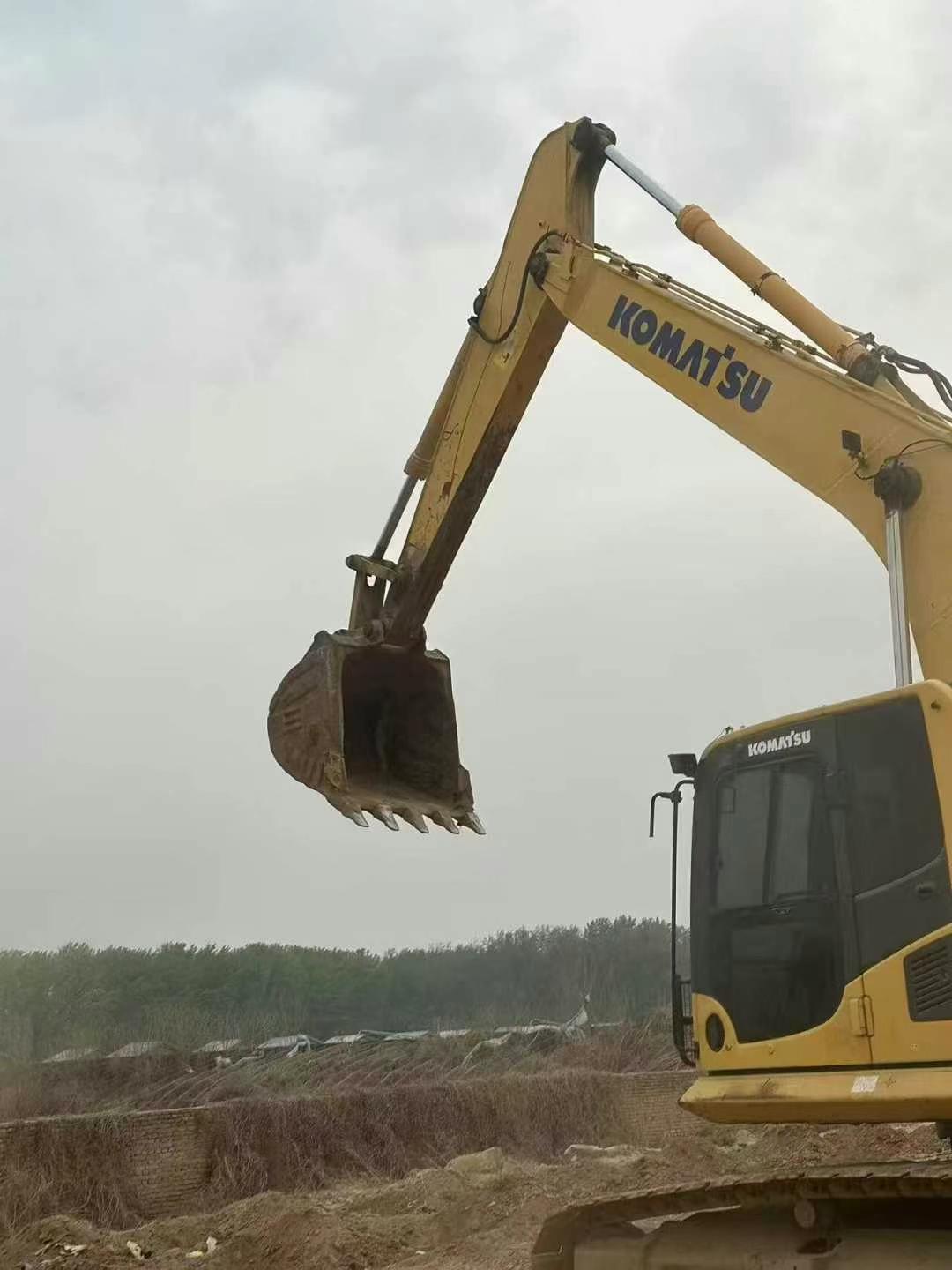 Buy Komatsu PC240-11M0 Used Excavator / 8 Used Komatsu PC240-11M0 Excavator 2016 Model / 8