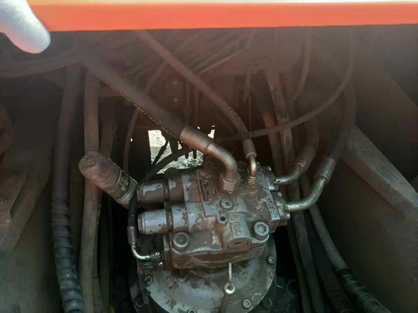 Buy Hitachi ZX240-3 Used Excavator / 9 Used Hitachi ZX240-3 Excavator 2014 Model / 9