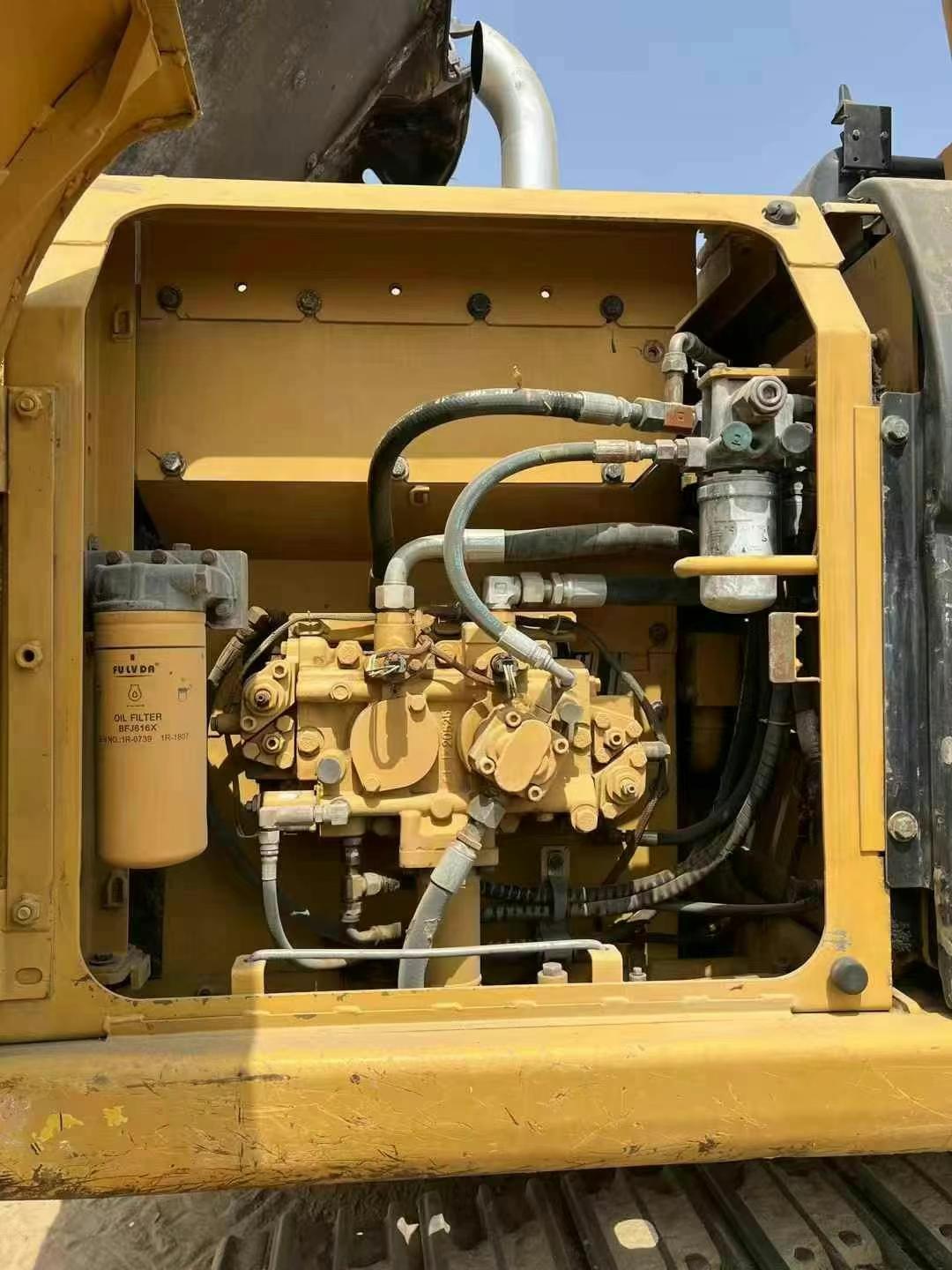 Buy Caterpillar CT18 Used Excavator / 7 Used Caterpillar CT18 Excavator 2016 Model / 7