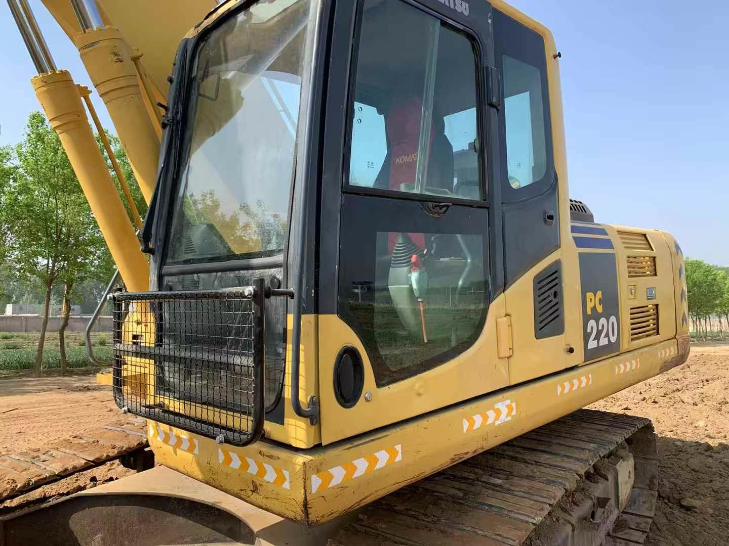 Buy Komatsu PC220 Used Excavator / 3 Used Komatsu PC220 Excavator 2016 Model / 3
