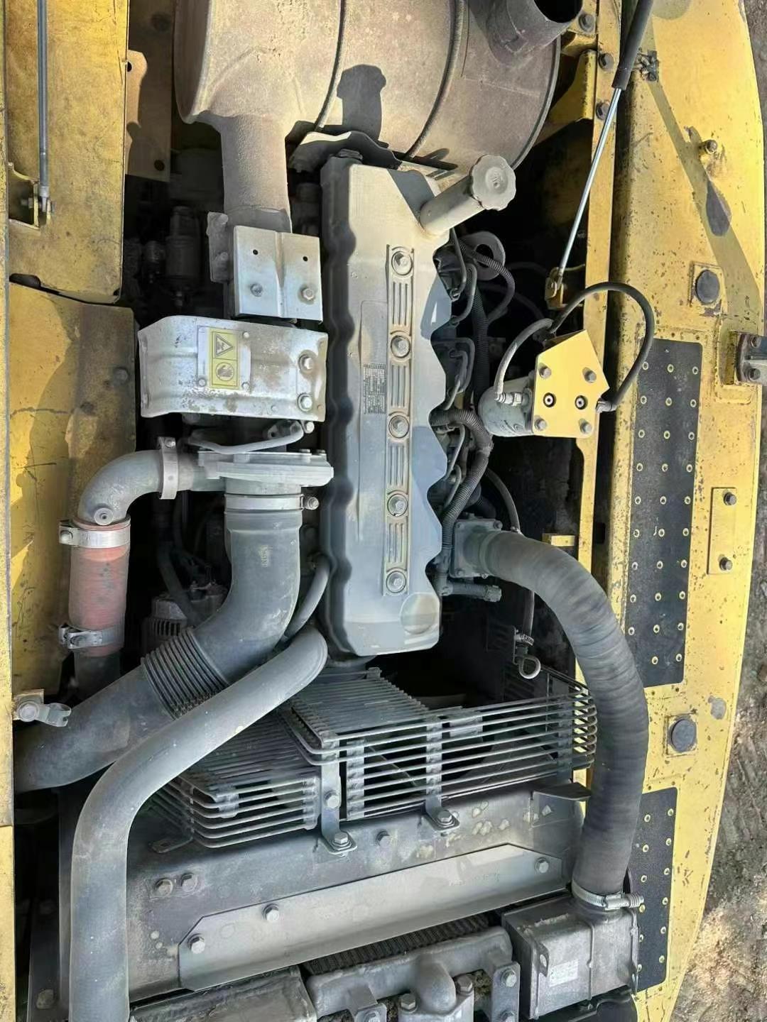 Buy Komatsu PC200 Used Excavator / 8 Used Komatsu PC200 Excavator 2016 Model / 8