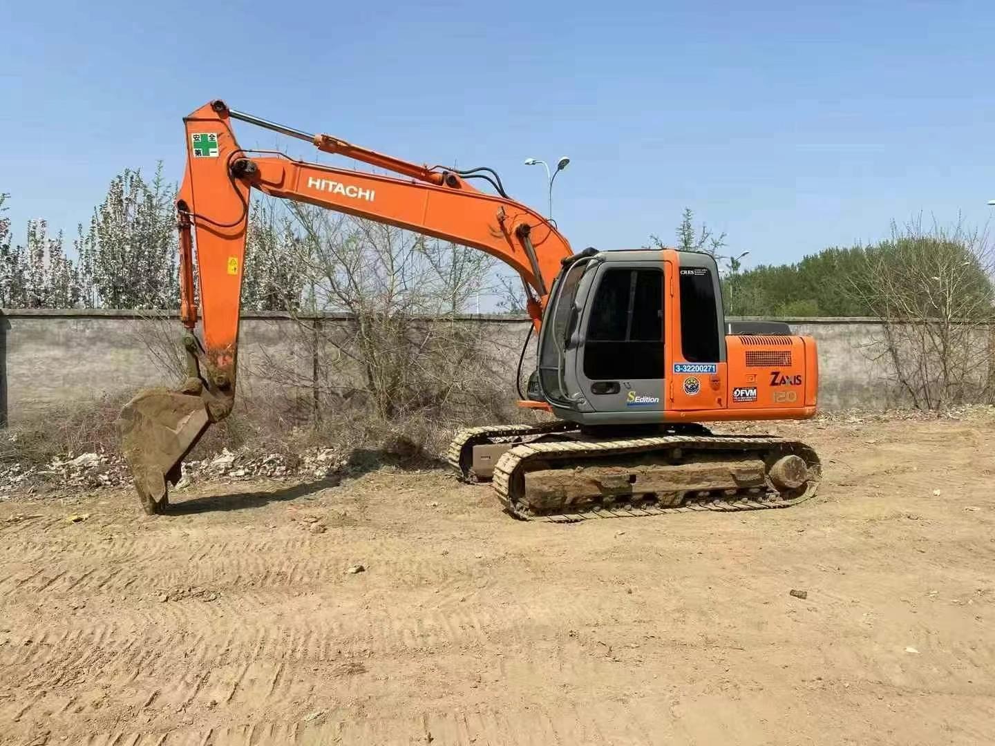 Buy Hitachi ZX120 Used Excavator / 1