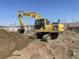 Buy Komatsu PC200 Used Excavator / 2 Used Komatsu PC200 Excavator 2016 Model / 2