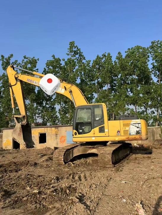 Buy Komatsu PC210-8 Used Excavator / 1