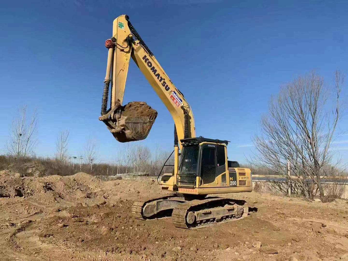 Buy Komatsu PC200 Used Excavator / 1