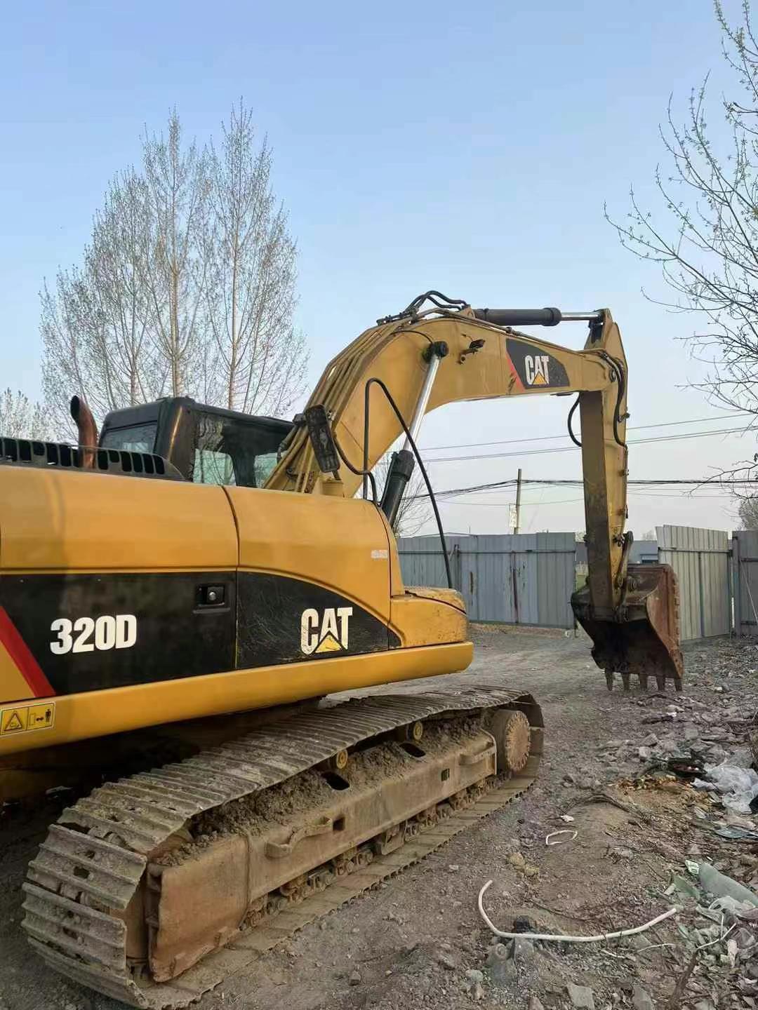 Buy Caterpillar 320D Used Excavator / 2 Used Caterpillar 320D Excavator 2011 Model / 2