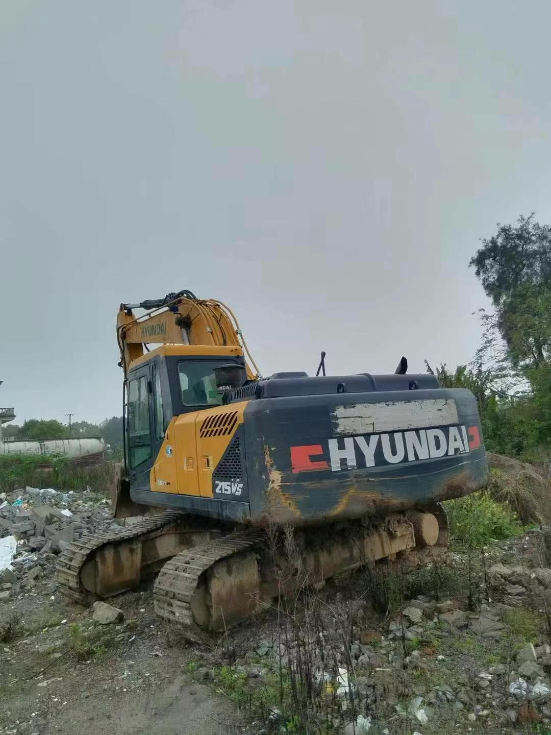 Buy Hyundai R215VSN Used Excavator / 3 Used Hyundai R215VSN Excavator 2020 Model / 3