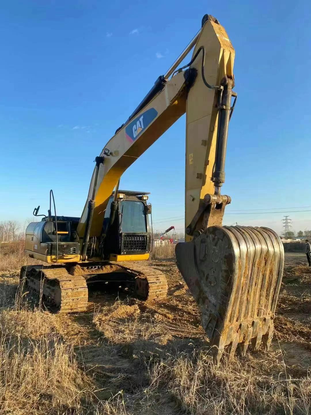 Buy Caterpillar 320D Used Excavator / 9 Used Caterpillar 320D Excavator 2016 Model / 9