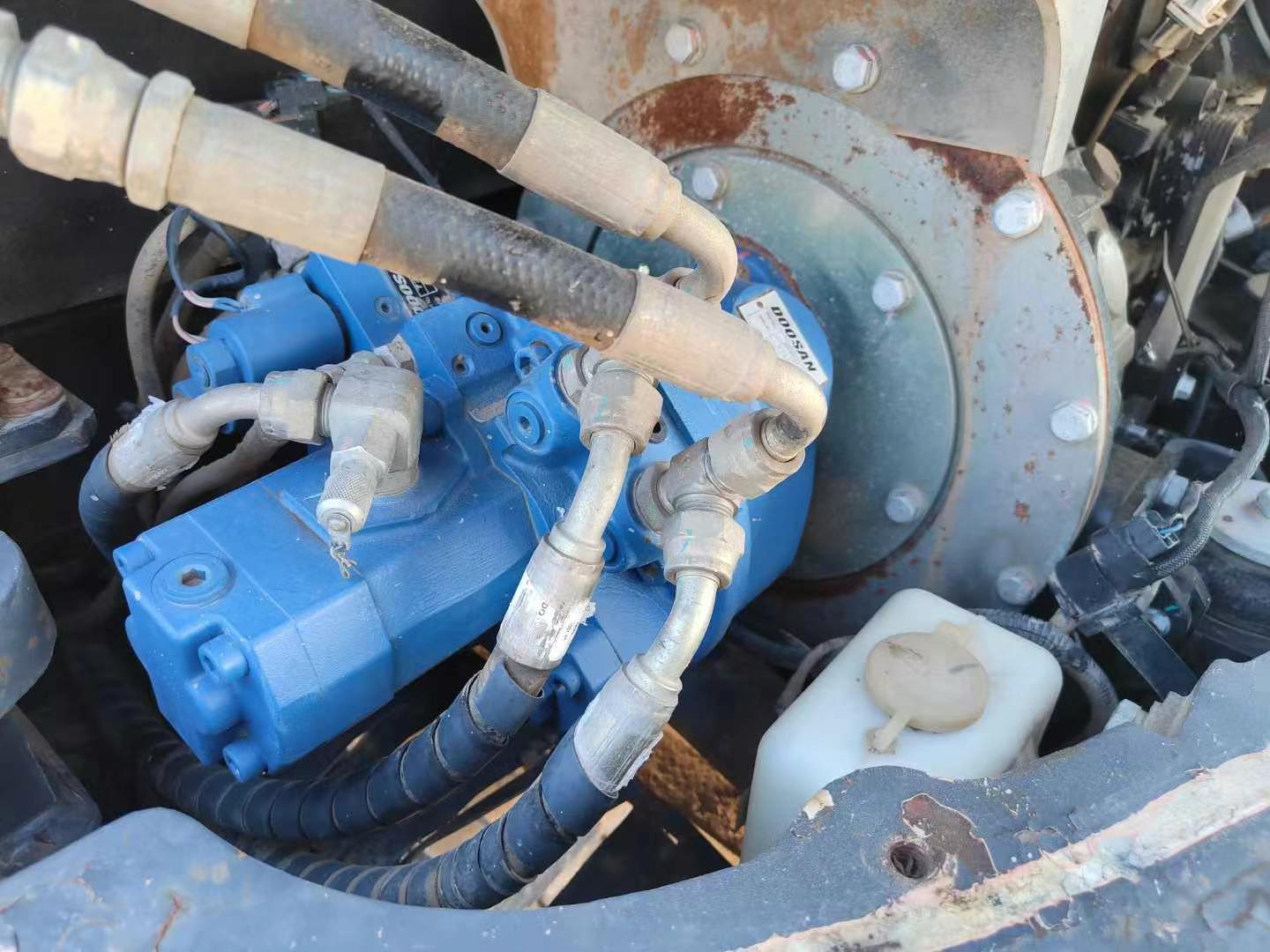 Buy Doosan DX60-9C Used Excavator / 8 Used Doosan DX60-9C Excavator 2019 Model / 8