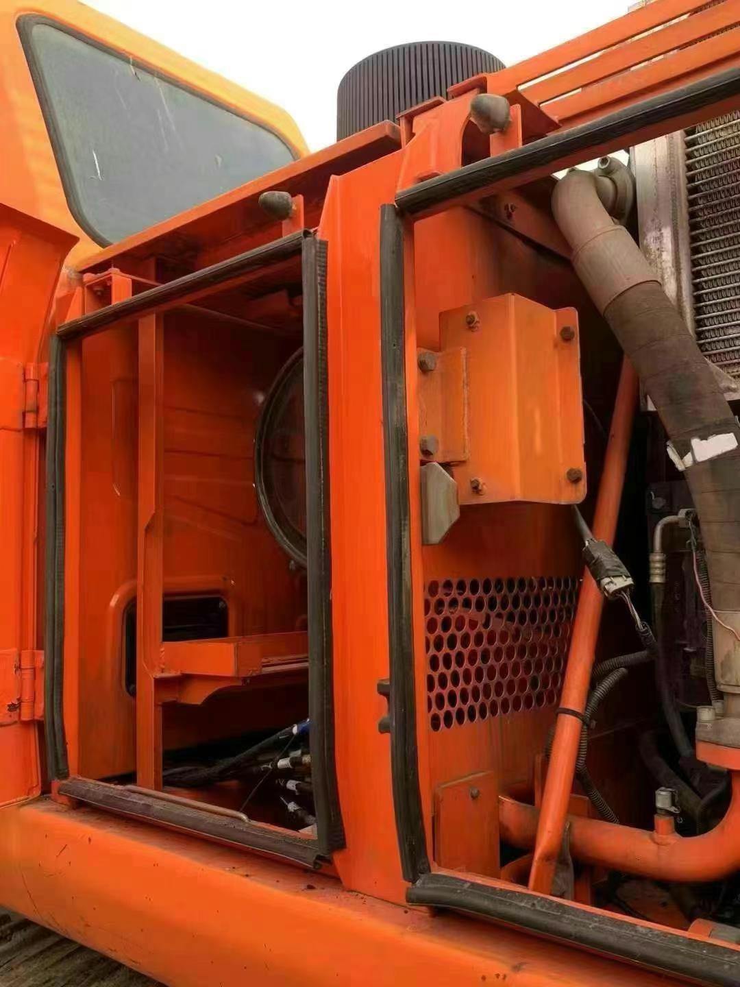 Buy Doosan DH220 Used Excavator / 4 Used Doosan DH220 Excavator 2014 Model / 4