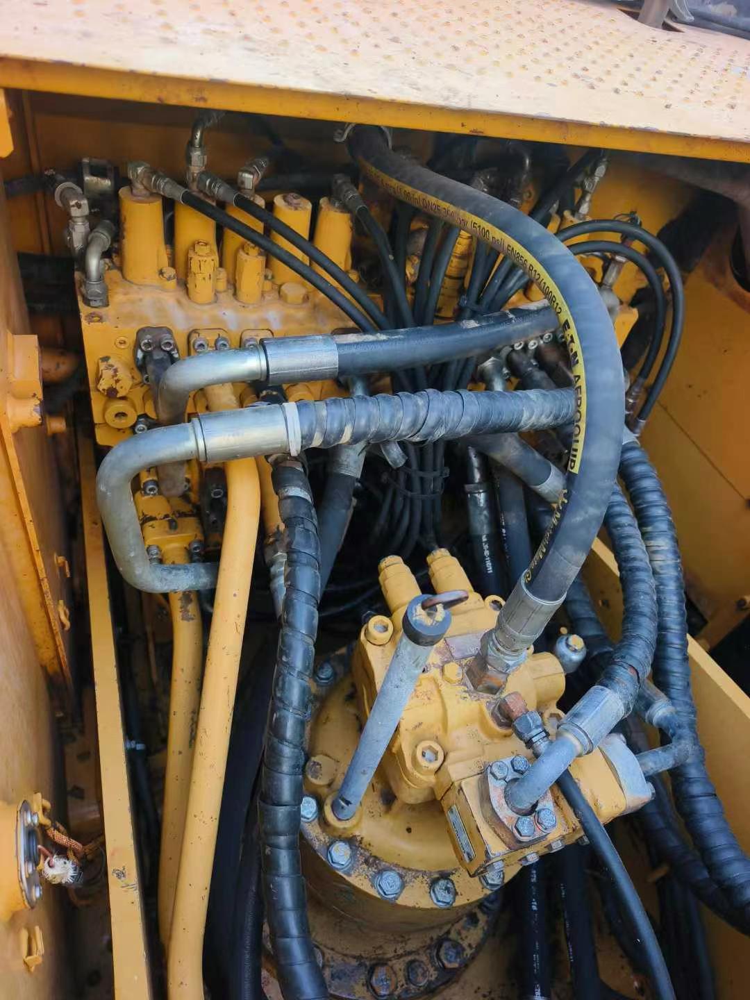 Buy Caterpillar 323D2L Used Excavator / 6 Used Caterpillar 323D2L Excavator 2014 Model / 6