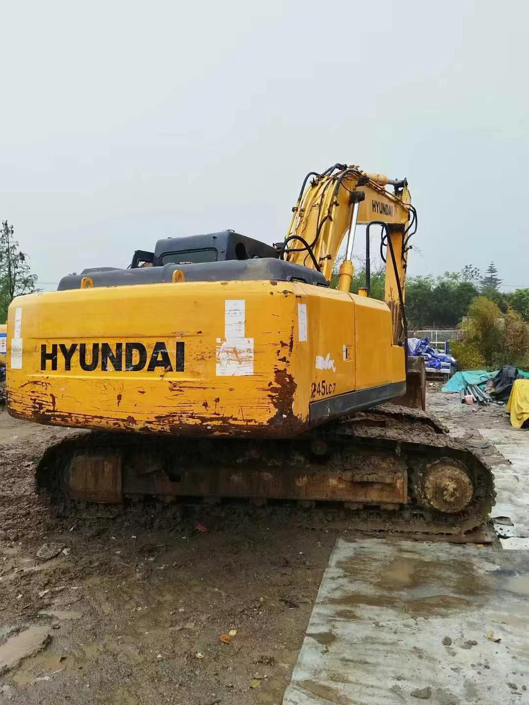 Buy Hyundai R215-7 Used Excavator / 2 Used Hyundai R215-7 Excavator 2016 Model / 2