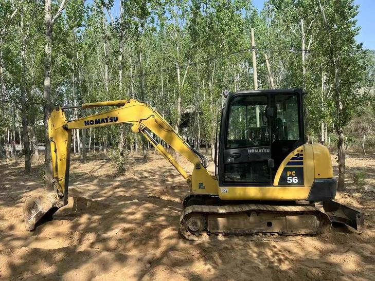 Buy Komatsu PC56-7 Used Excavator / 1