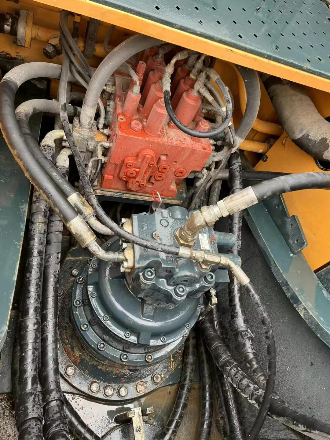 Buy Hyundai 350LC-9V Used Excavator / 6 Used Hyundai 350LC-9V Excavator 2020 Model / 6