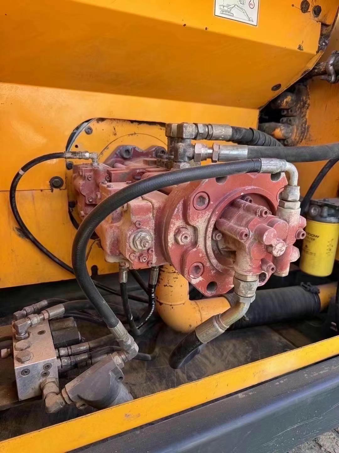 Buy Hyundai R215-7C Used Excavator / 5 Used Hyundai R215-7C Excavator 2012 Model / 5