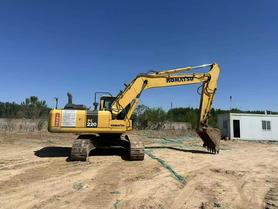Buy Komatsu PC220 Used Excavator / 4 Used Komatsu PC220 Excavator 2016 Model / 4