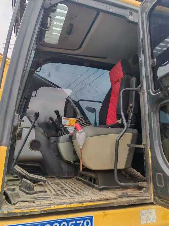 Buy Komatsu PC220 Used Excavator / 6 Used Komatsu PC220 Excavator 2016 Model / 6