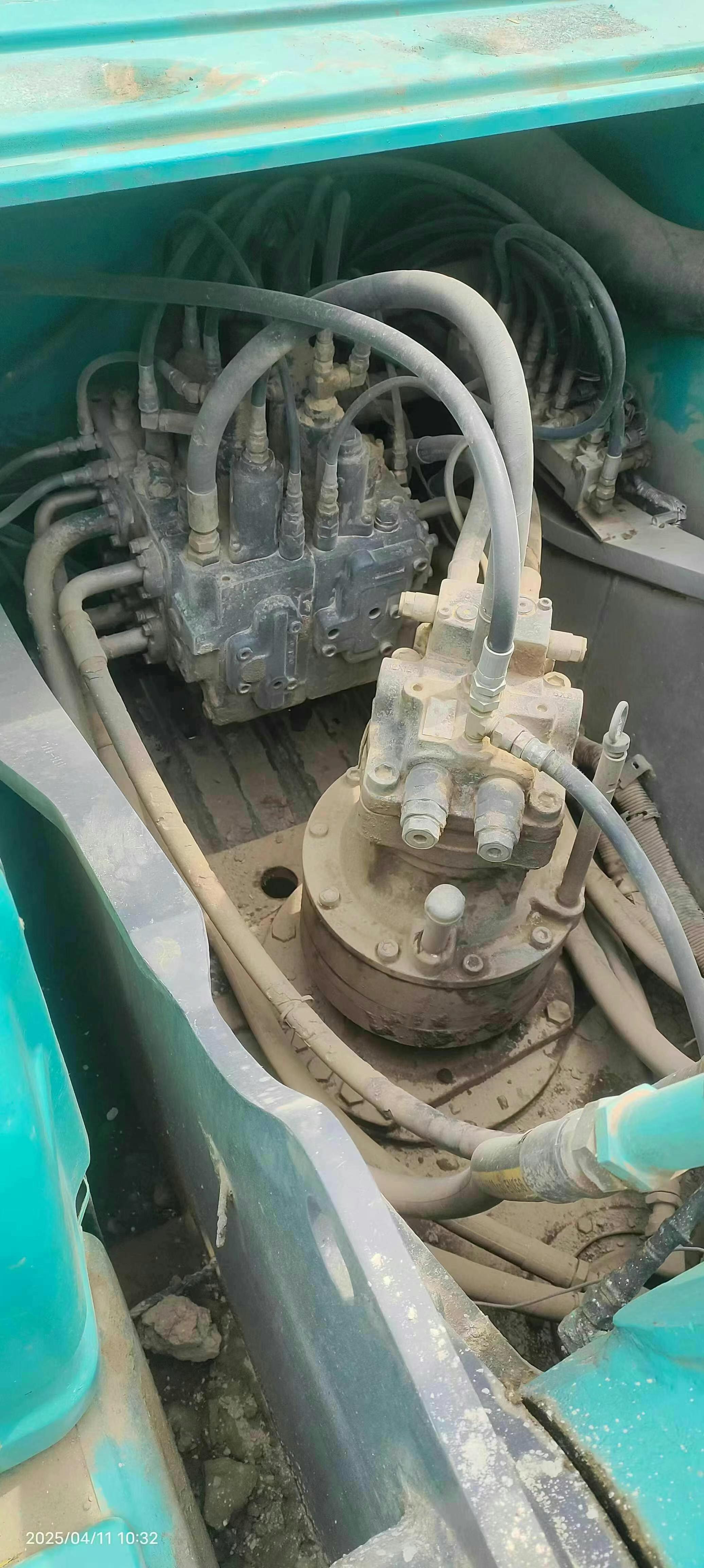 Buy Kobelco SK210 Used Excavator / 7 Used Kobelco SK210 Excavator 2013 Model / 7