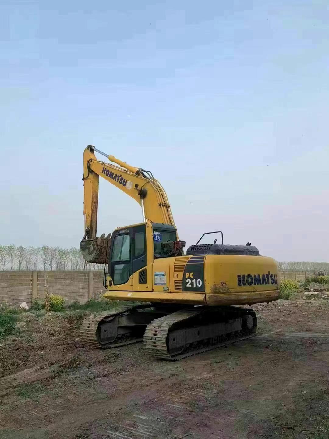 Buy Komatsu PC210-8 Used Excavator / 8 Used Komatsu PC210-8 Excavator 2014 Model / 8