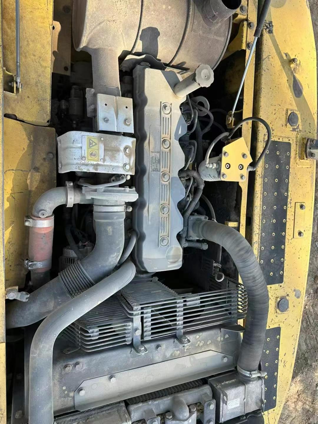 Buy Komatsu PC200 Used Excavator / 8 Used Komatsu PC200 Excavator 2016 Model / 8