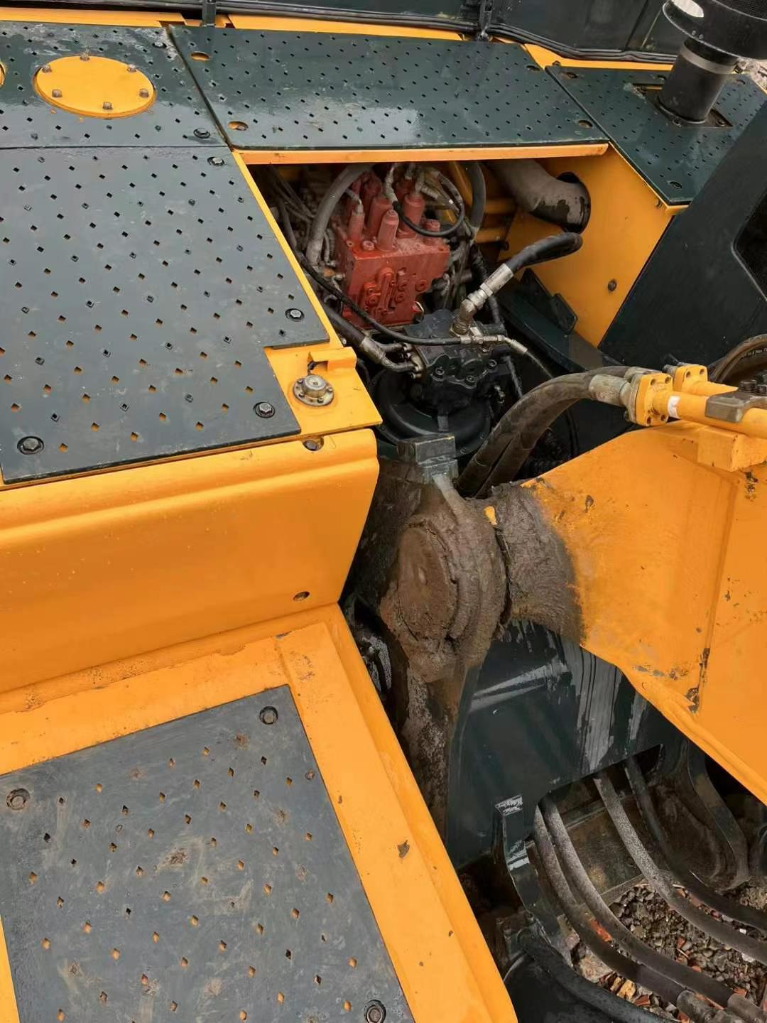 Buy Hyundai 350LC-9V Used Excavator / 7 Used Hyundai 350LC-9V Excavator 2020 Model / 7