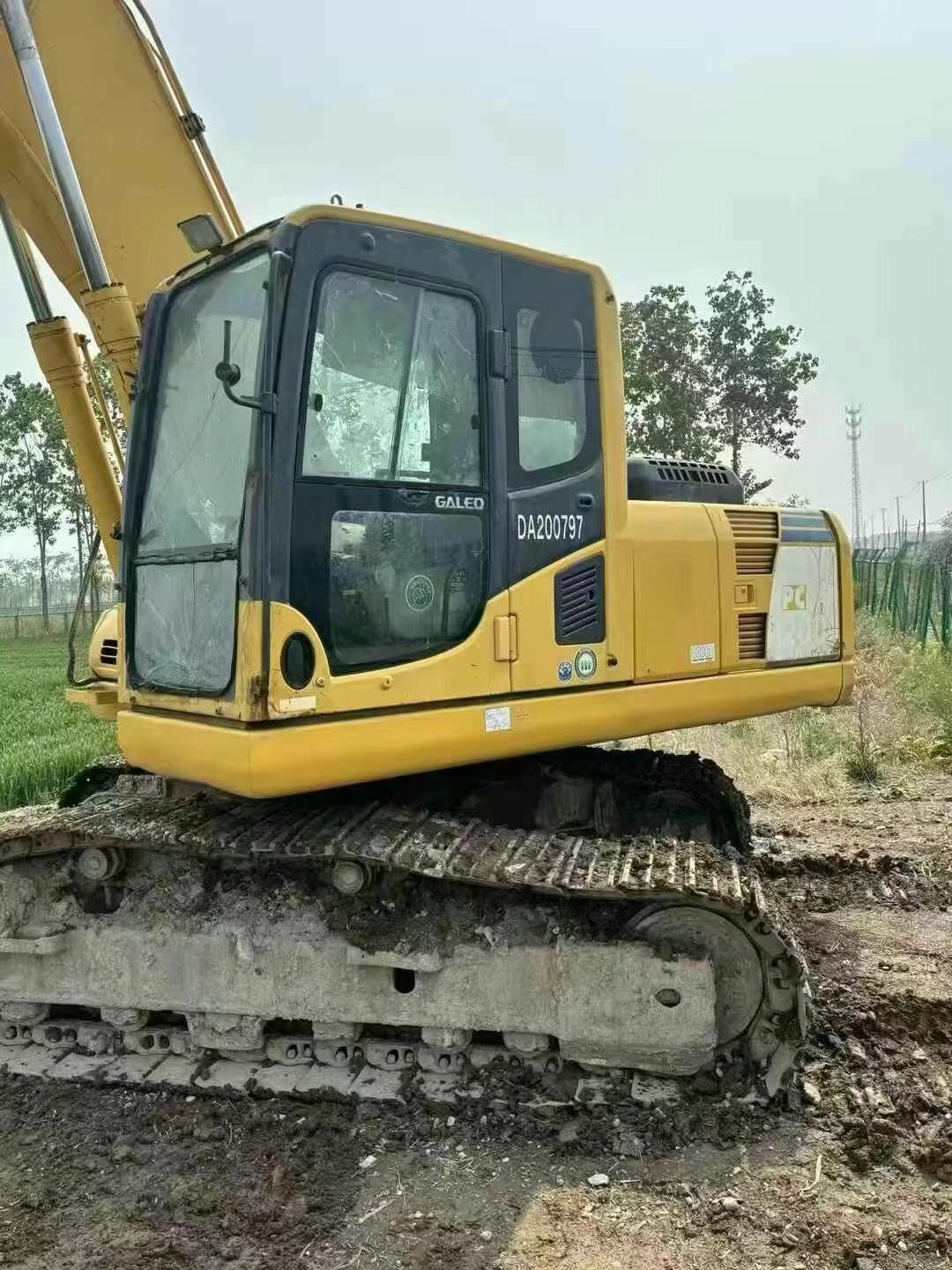 Buy Komatsu PC200-8N1 Used Excavator / 2 Used Komatsu PC200-8N1 Excavator 2016 Model / 2