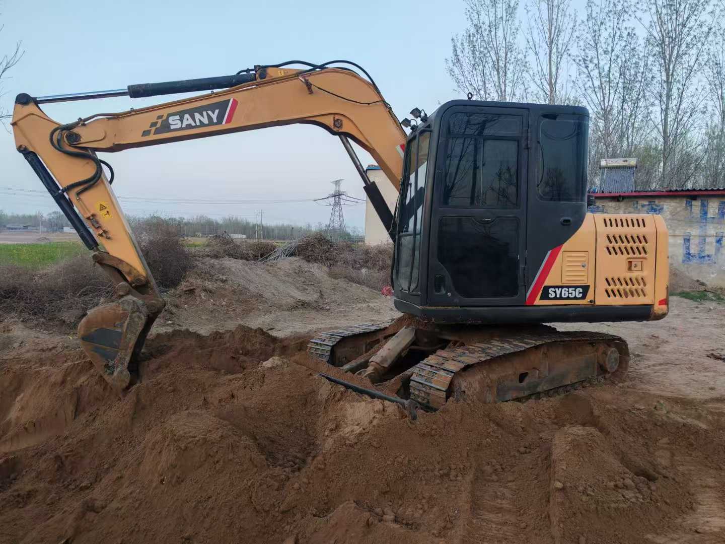 Buy Sany SY65W Used Excavator / 1