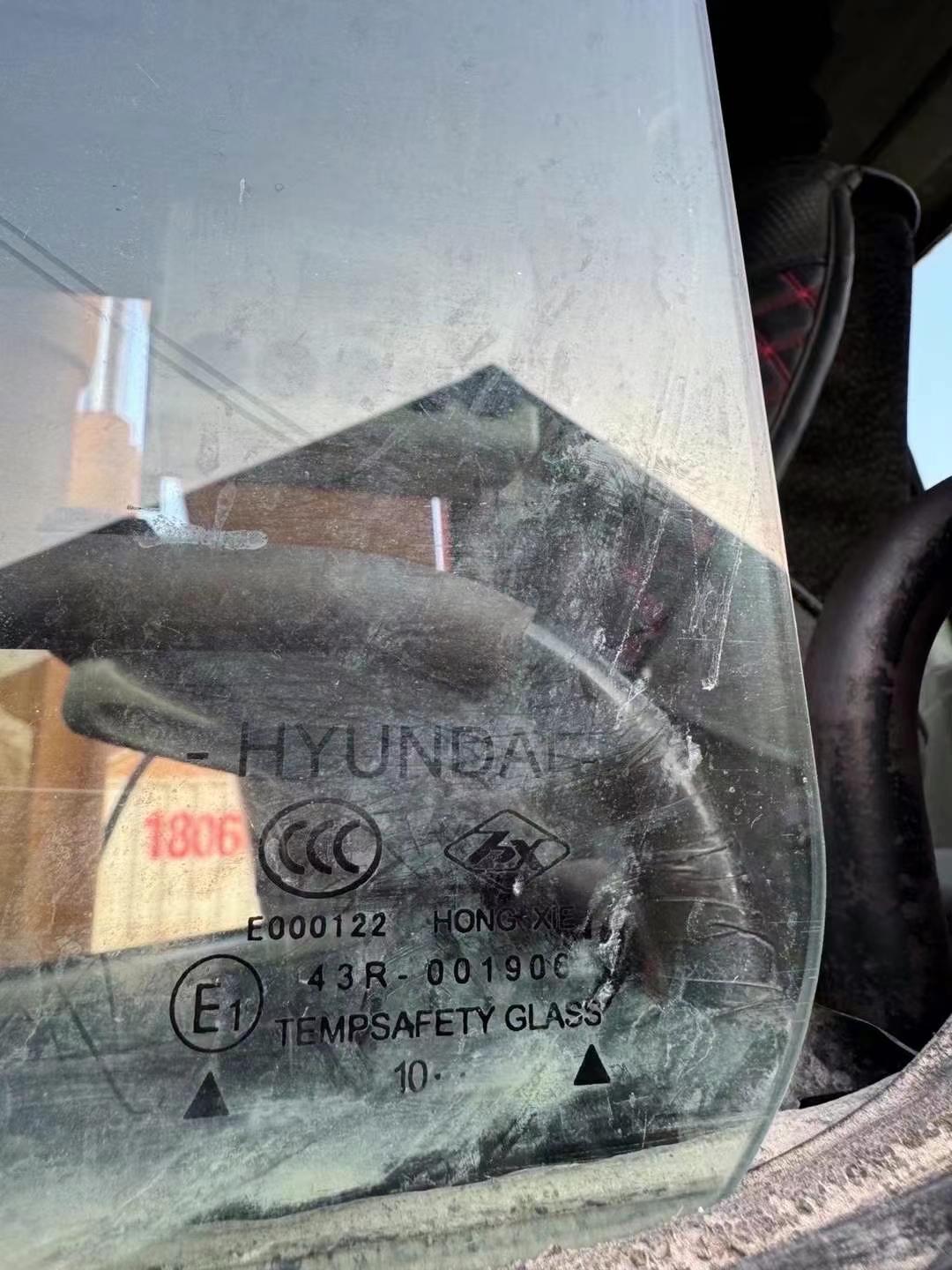 Buy Hyundai R215-7C Used Excavator / 8 Used Hyundai R215-7C Excavator 2011 Model / 8