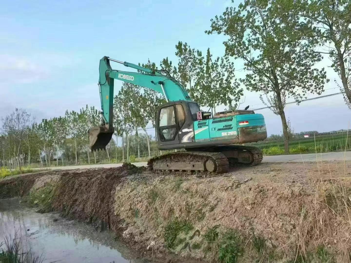 Buy Kobelco SK2008 Used Excavator / 1